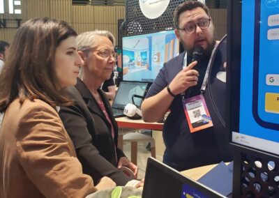 Elisabeth Bord et Clara Chapaz avec E business school - We Are Normandy à Vivatech 2025